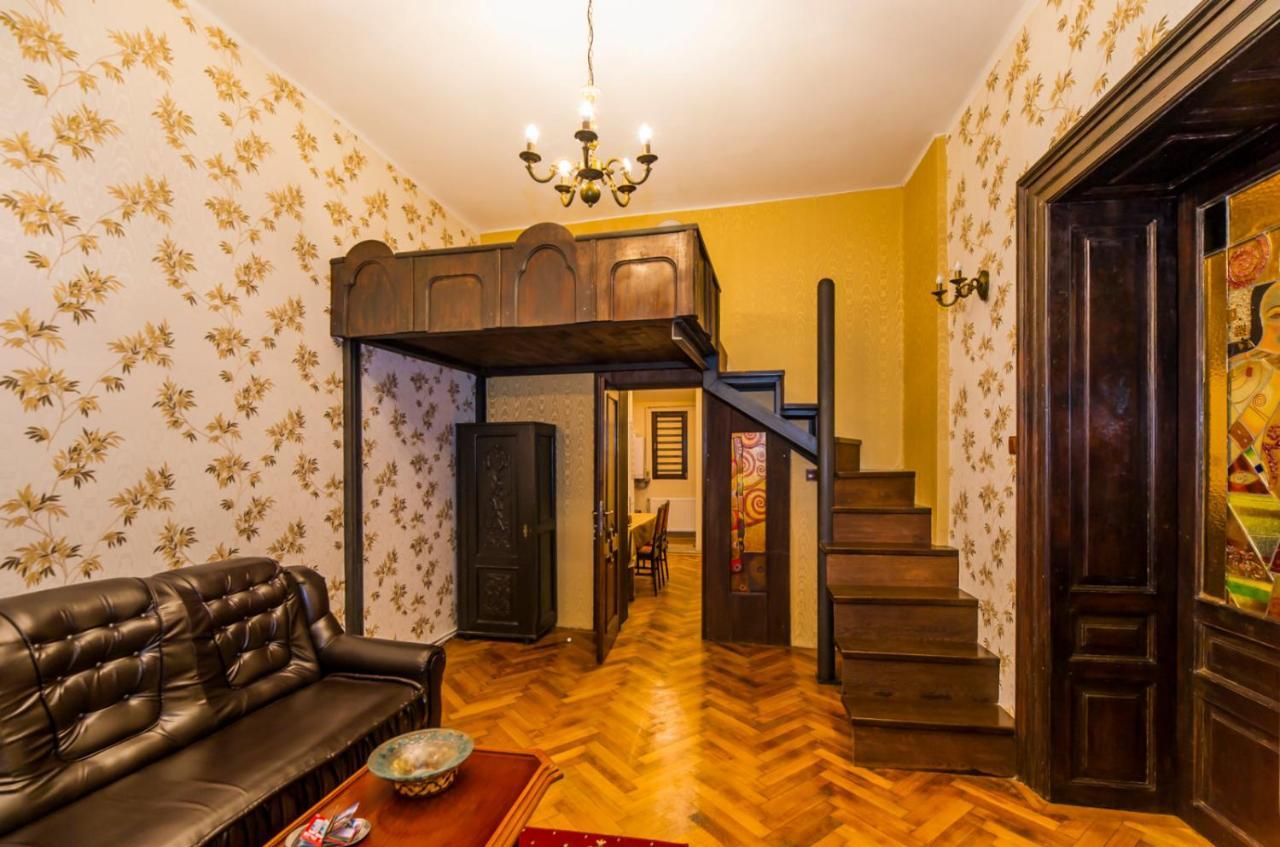 Aristocrat Vintage Apartment Brassó Kültér fotó