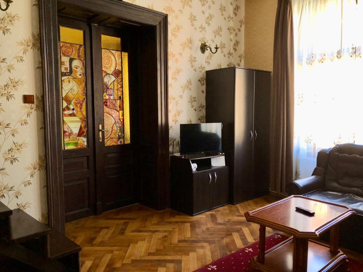 Aristocrat Vintage Apartment Brassó Kültér fotó