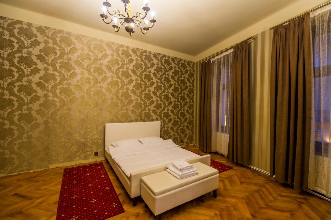 Aristocrat Vintage Apartment Brassó Kültér fotó